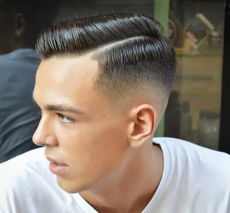 La coupe couronne pour homme : conseils et idées de style pour la réussir !